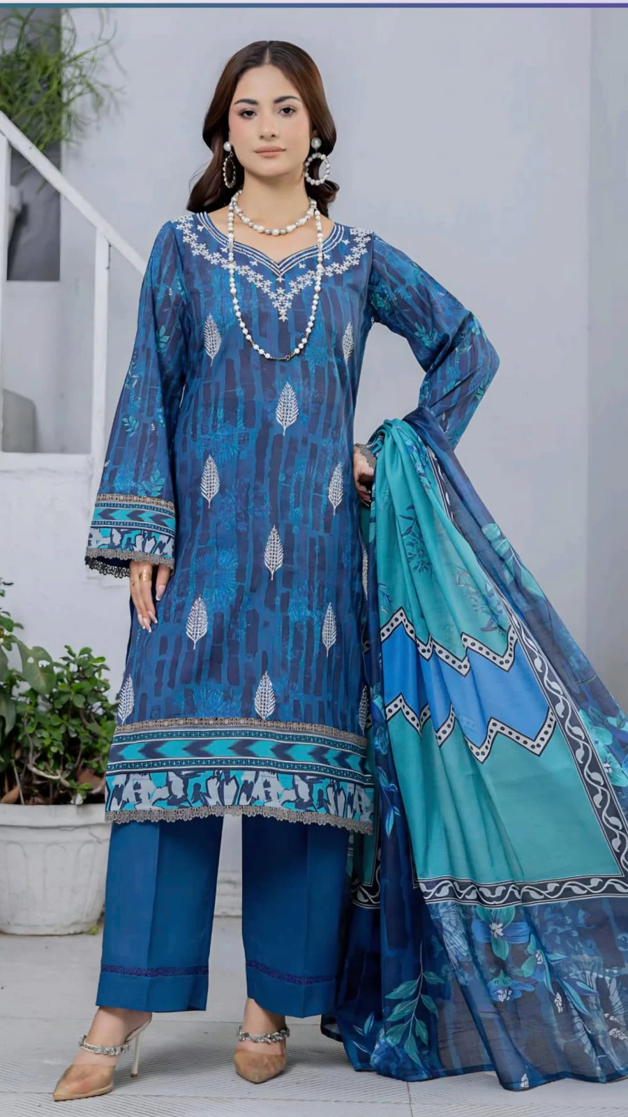 Premium Indigo Blue Embroidered Lawn 3 Pc Suit - Unstitched Cut Dana Festive Summer Dress with Turquoise Chevron Pattern Voile Dupatta