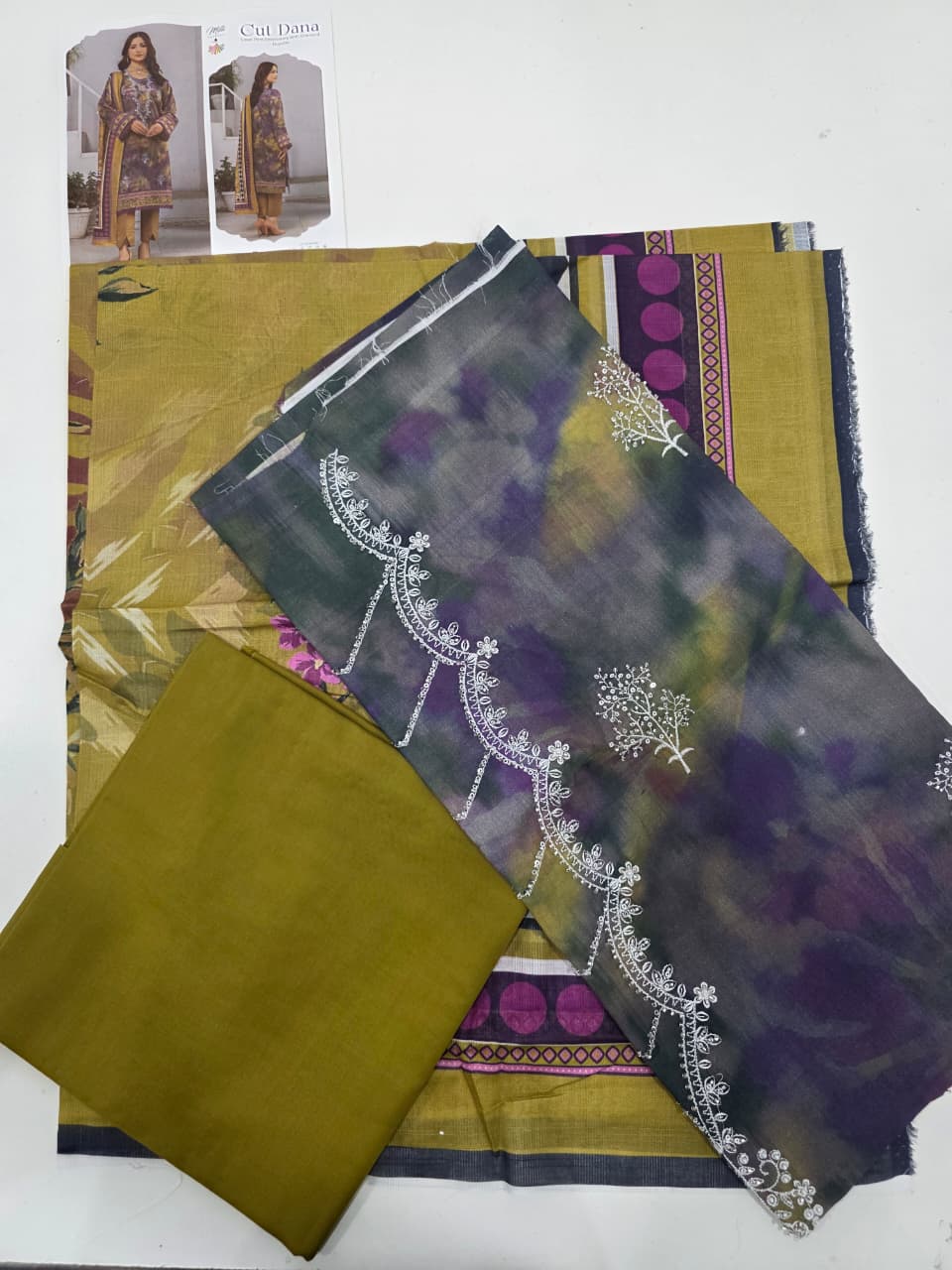 Premium Olive & Purple Tie Dye Unstitched Lawn 3 Pc Suit - Festive Cut Dana Embroidered Summer Dress with Mustard Geometric Pattern Dupatta