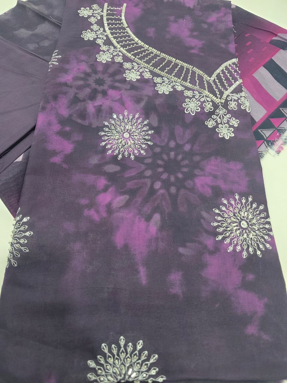 Luxury Plum Purple Tie Dye Unstitched Lawn 3 Pc Suit - Premium Cut Dana Embroidered Neckline Festive Dress with Geometric Print Voile Dupatta