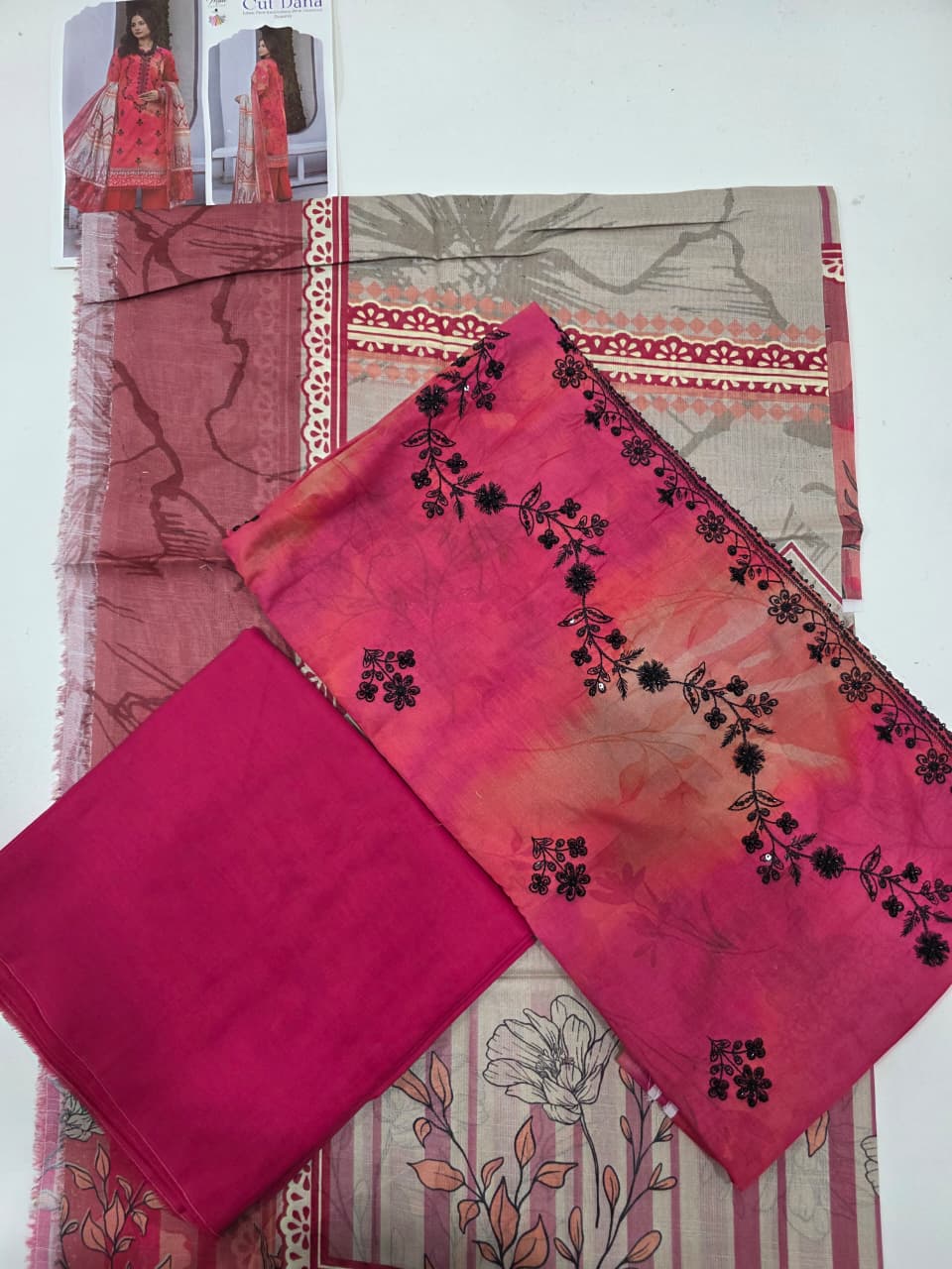 Premium Coral Pink Embroidered Lawn 3 Pc Suit - Unstitched Cut Dana Luxury Neckline Dress with Floral Printed Beige Cotton Net Dupatta