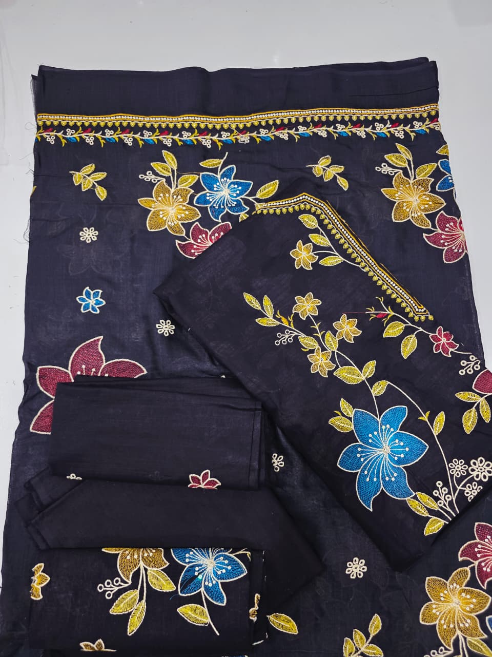 Premium Black Embroidered Lawn 3 Pcs Suit - Luxury Unstitched Summer Collection with Floral Dupatta and Trousers for Women