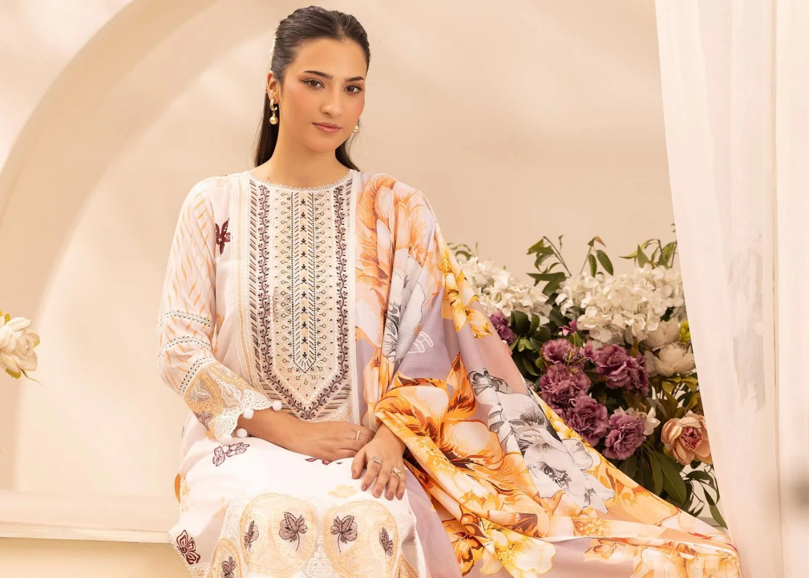Elegant Off-White Embroidered Lawn 3 Pcs Suit - Luxury Unstitched Summer Outfit with Organza Neckline Panel & Floral Print Dupatta