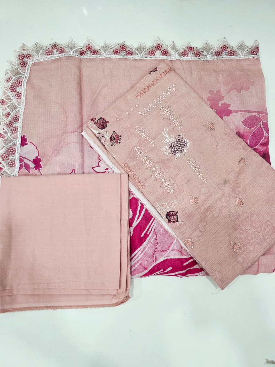 Luxury Rose Pink Unstitched Lawn 3 Piece Suit - Elegant Embroidered Neckline Dress with Magenta Floral Printed Scalloped Border Dupatta