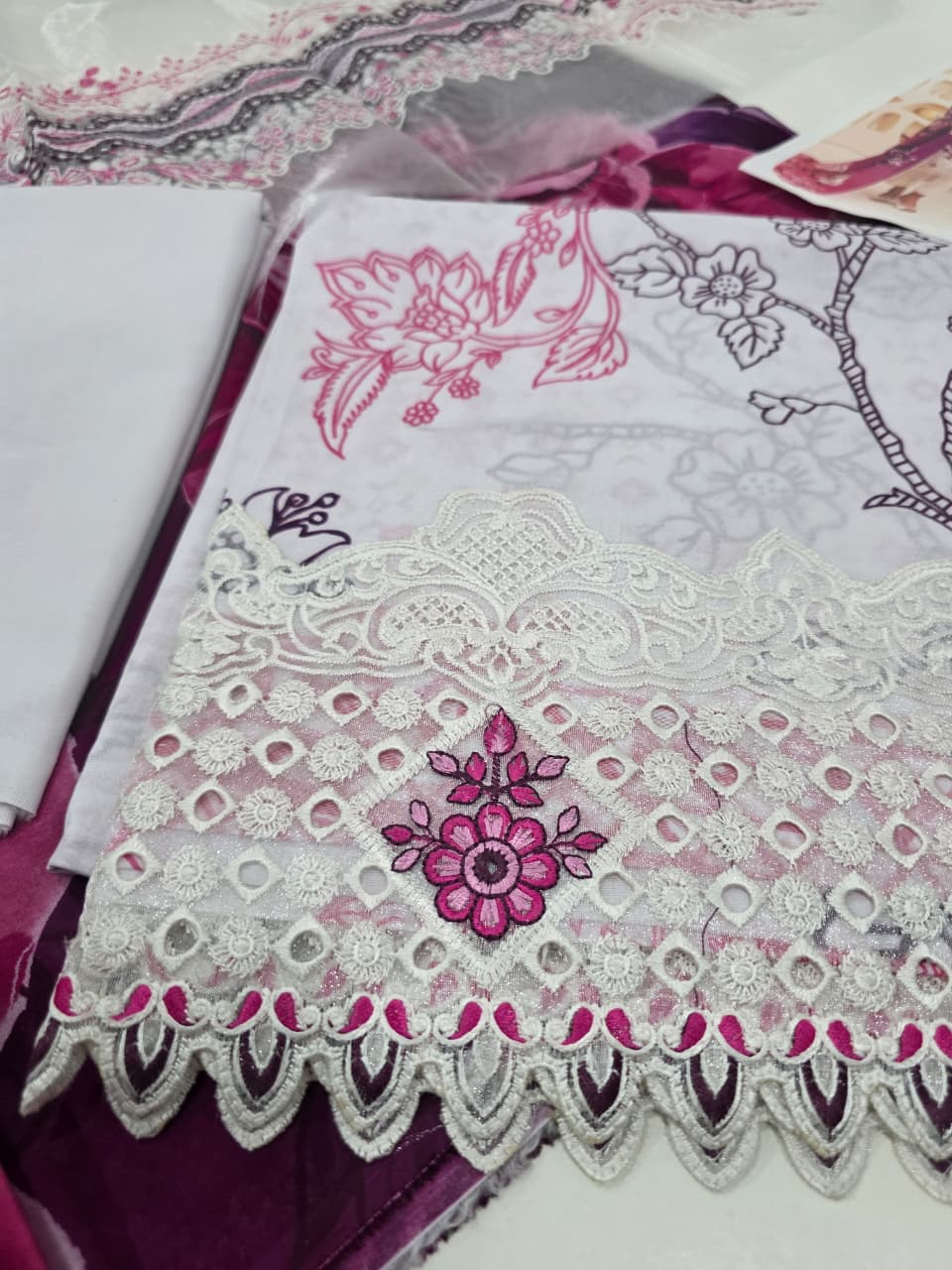 Premium Off White Embroidered Lawn 3 Pc Suit - Luxury Unstitched Summer Dress with Magenta Floral Printed Dupatta & Heavy Cutwork Borders