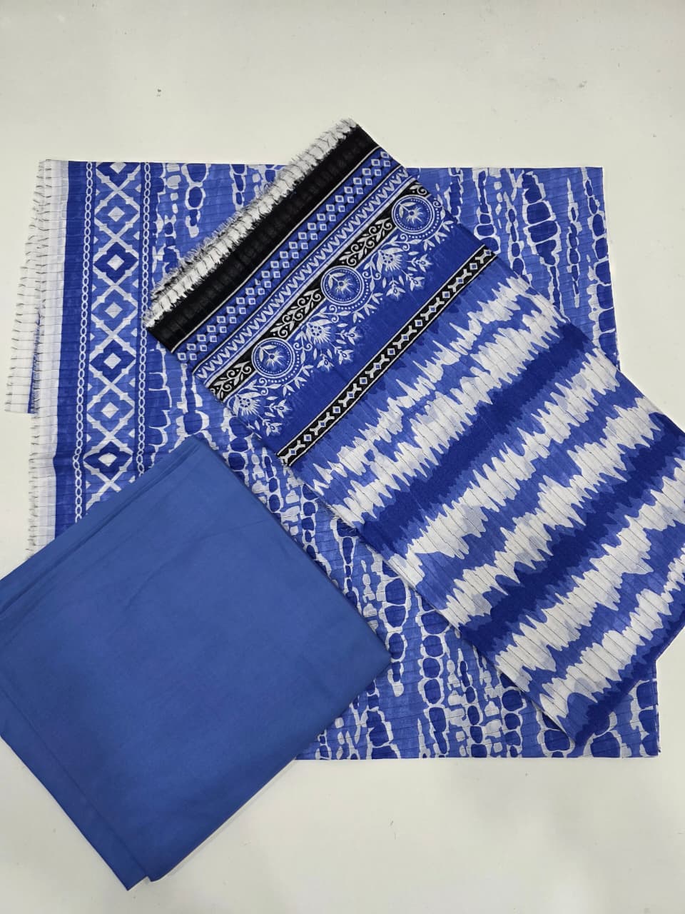 Premium Indigo Blue Tie Dye Printed Lawn 3 Pc Suit - Traditional Shibori Unstitched Summer Dress with Indigo Geometric Pattern Dupatta